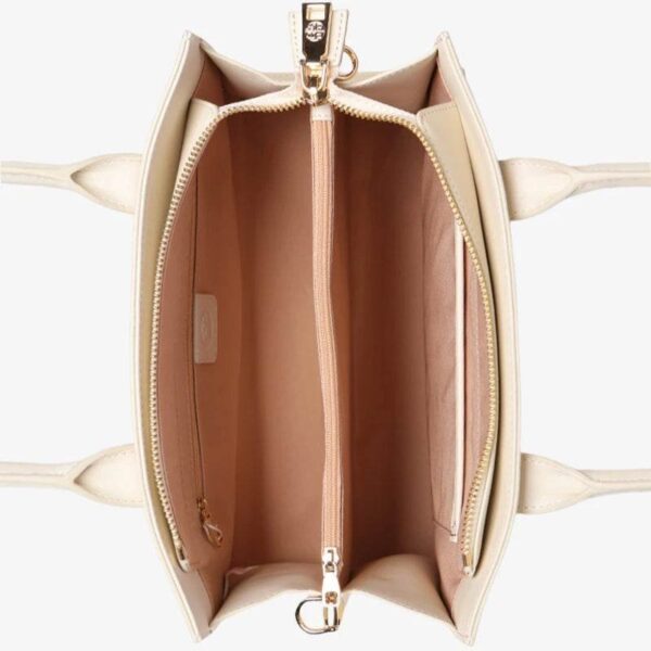 17_Embroidery_Leather_White_Commuting_Handbag_Orchid_with_Scarf.jpg 17_Embroidery_Leather_White_Commuting_Handbag_Orchid_with_Scarf.jpg