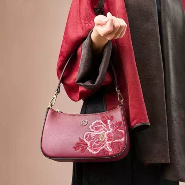 5_Embroidery_Leather_Red_Shoulder_Bag_Peony_Women_s_Hobo_Handbag.jpg 5_Embroidery_Leather_Red_Shoulder_Bag_Peony_Women_s_Hobo_Handbag.jpg