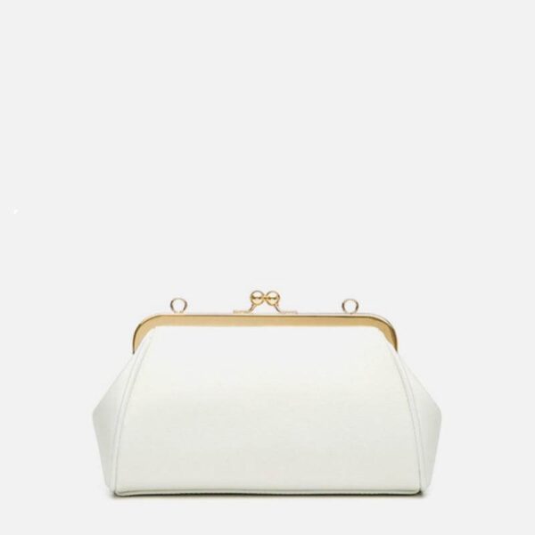 6_Embroidery_Leather_Chain_Kiss_Lock_Clutch_Bag_Lotus_Pearl_-_Sinocultural-SinoCultural.jpg 6_Embroidery_Leather_Chain_Kiss_Lock_Clutch_Bag_Lotus_Pearl_-_Sinocultural-SinoCultural.jpg