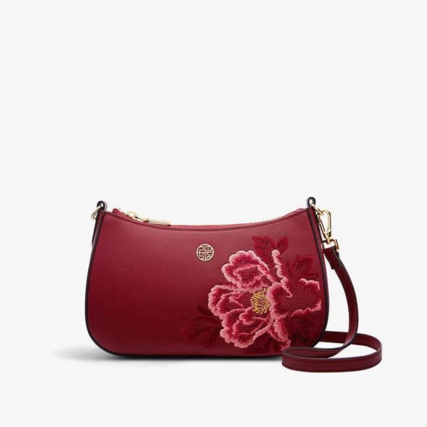 Embroidery_Leather_Red_Peony_Women_s_Shoulder_Hobo_Handbag_-_SinoCultural-2469996.jpg Embroidery_Leather_Red_Peony_Women_s_Shoulder_Hobo_Handbag_-_SinoCultural-2469996.jpg