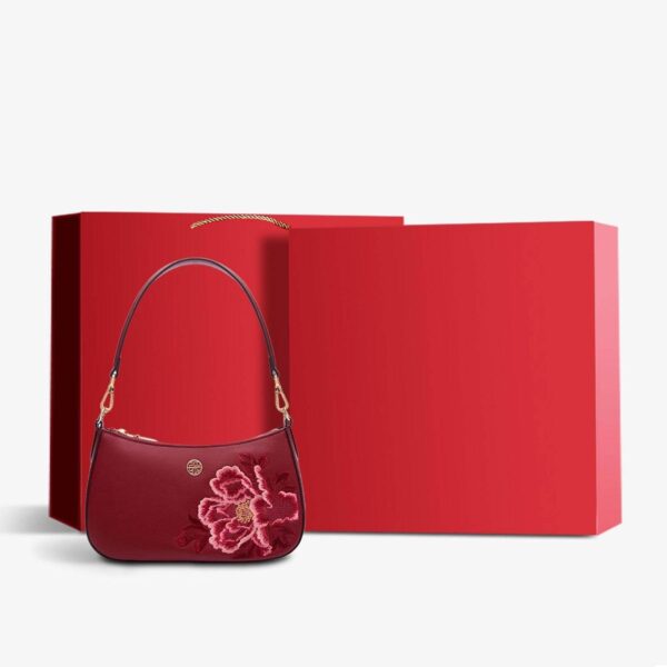 Embroidery_Leather_Red_Peony_Women_s_Shoulder_Hobo_Handbag_-_SinoCultural-2470044.jpg Embroidery_Leather_Red_Peony_Women_s_Shoulder_Hobo_Handbag_-_SinoCultural-2470044.jpg