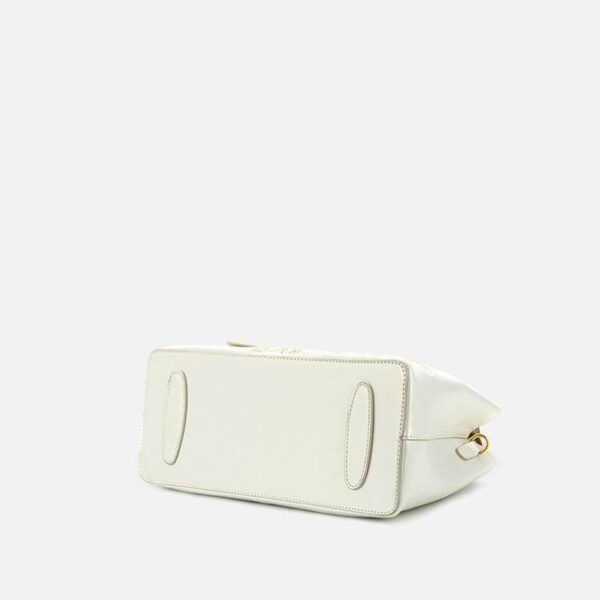 Embroidery_Leather_Tote_Bag_White_Blooming_Peony_-_SinoCultural-2476417.jpg Embroidery_Leather_Tote_Bag_White_Blooming_Peony_-_SinoCultural-2476417.jpg