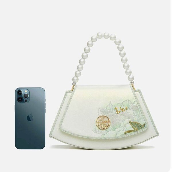 Embroidery_Leather_Vintage_White_Lotus_Handbag_with_Pendant_-_SinoCultural-2476575.jpg Embroidery_Leather_Vintage_White_Lotus_Handbag_with_Pendant_-_SinoCultural-2476575.jpg