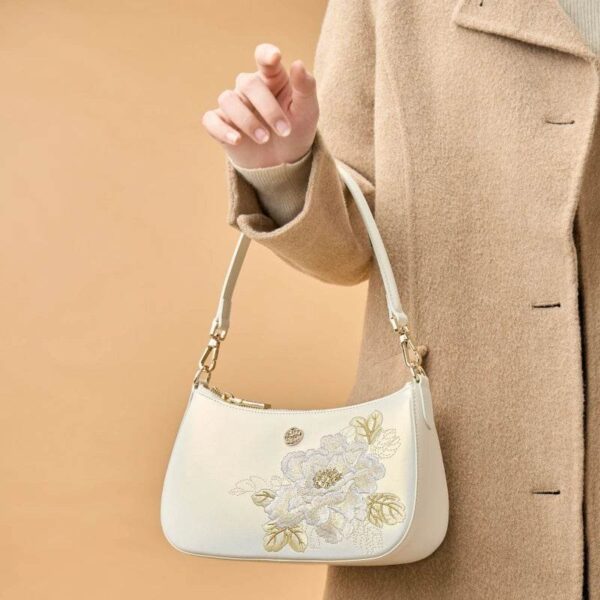 P220212-1_5.jpg P220212-1_5.jpg